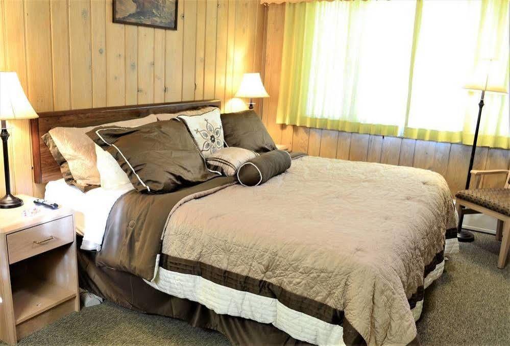 Royal Motel 아이언우드 외부 사진